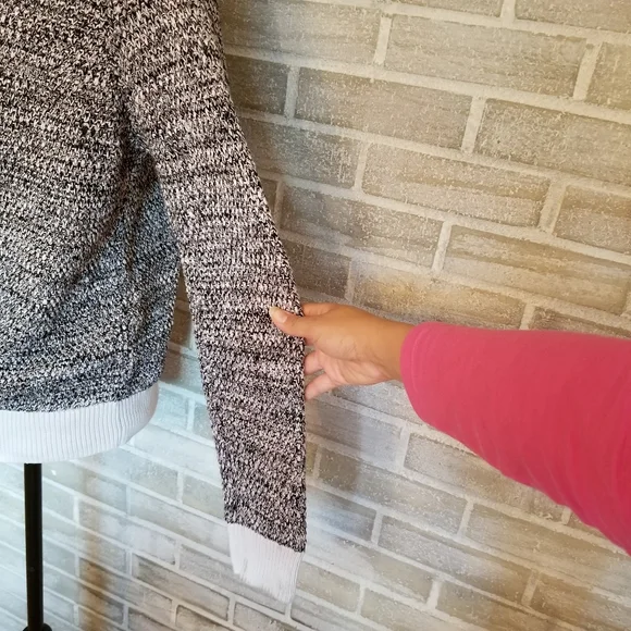 Peruna Sweater Color Black and Cream.!!. - Picture 11 of 15